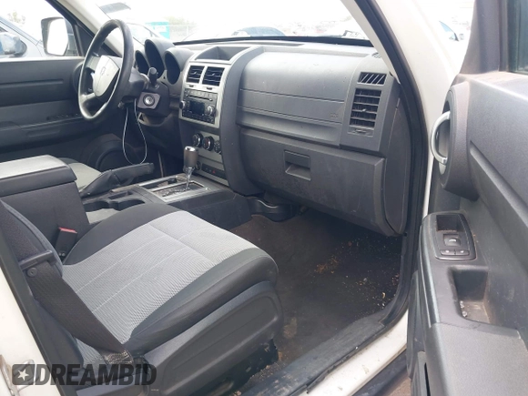 2008 Dodge Nitro SXT with VIN 1D8GU28K98W231848, listed as a IAAI auction lot 41696802 with 94,486 mi miles. Bid and sale history available at carsss.com. Image 5.