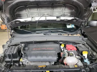 2020 Jeep Renegade Latitude with VIN ZACNJBBB9LPL18157, listed as a Copart auction lot 56581795 with 37,282 mi miles and Salvage title. Bid and sale history available at DreamBid. Image 12.