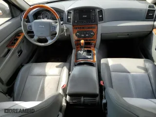 2006 Jeep Grand Cherokee Overland with VIN 1J8HR68256C326636, listed as a Copart auction lot 49686265 with 219,066 mi miles and Clean Title. Bid and sale history available at carsss.com. Image 8.
