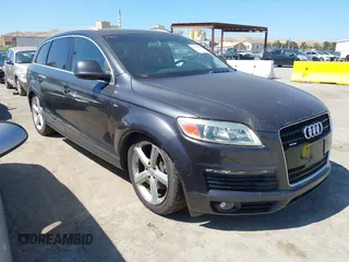 2009 Audi Q7 Prestige z VIN WA1CV74L79D007782, wystawiony jako IAAI lot #42320540 z przebiegiem 163 720 mil mil oraz . Historia ofert i sprzedaży dostępna na DreamBid. Obrazek 1.