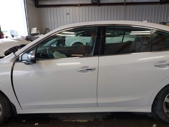 2022 Subaru Legacy Touring XT with VIN 4S3BWGP63N3003040, listed as a IAAI auction lot 42385080 with 25,199 mi miles and . Bid and sale history available at DreamBid. Image 15.