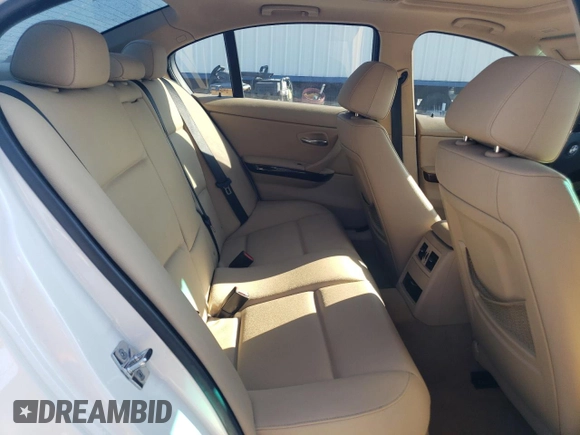 2008 BMW 3 Series 328i with VIN WBAVA33538K054109, listed as a Copart auction lot 60076685 with 149,001 mi miles and Salvage title. Bid and sale history available at DreamBid. Image 10.