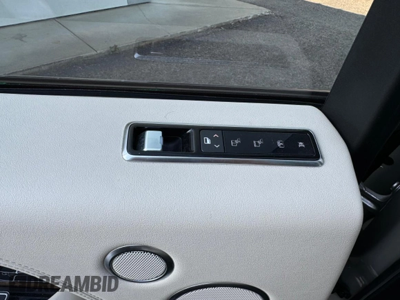 2018 Land Rover Range Rover with VIN SALGS2REXJA505213, listed as a Copart auction lot 69312894 with 92,526 mi miles and Clean title. Bid and sale history available at DreamBid. Image 11.