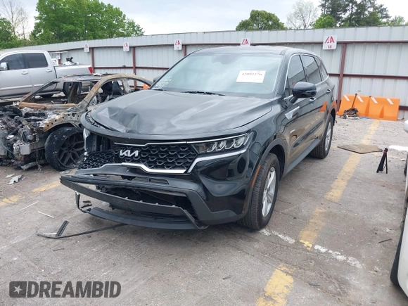 2022 Kia Sorento LX with VIN 5XYRG4LC3NG152579, listed as a IAAI auction lot 42092276 with 77,101 mi miles and . Bid and sale history available at DreamBid. Image 17.