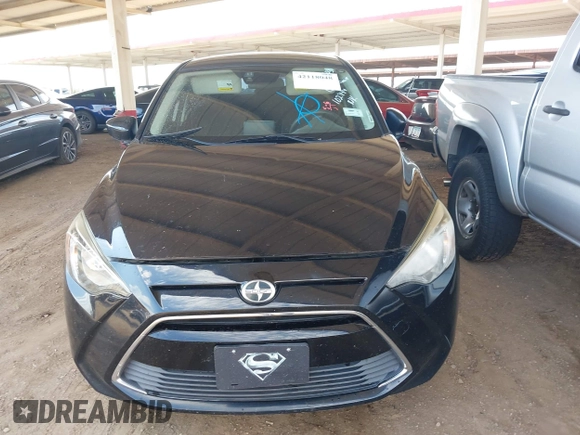 2016 Scion iA z VIN 3MYDLBZV2GY102744, wystawiony jako IAAI lot #42118048 z przebiegiem 128 772 mil mil oraz . Historia ofert i sprzedaży dostępna na DreamBid. Obrazek 12.