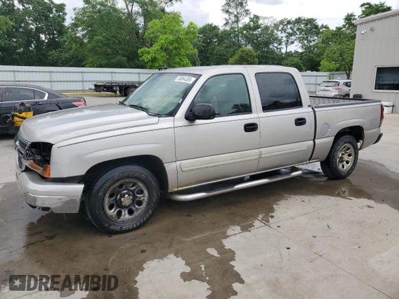 2007 Chevrolet Silverado 1500 LS with VIN 2GCEC13V871156523, listed as a Copart auction lot 53864385 with 385,053 mi miles and Salvage Title. Bid and sale history available at DreamBid. Image 1.