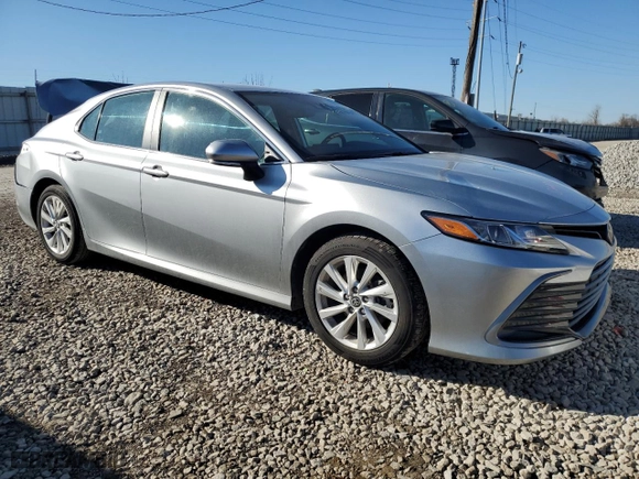 2023 Toyota Camry LE with VIN 4T1R11AK0PU832169, listed as a Copart auction lot 49465085 with 24,635 mi miles and Salvage Title. Bid and sale history available at carsss.com. Image 4.
