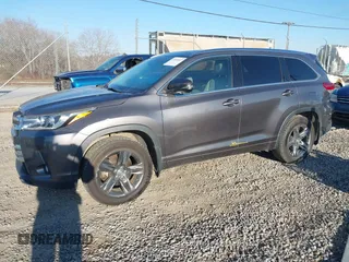 2018 Toyota Highlander Limited z VIN 5TDDZRFH1JS888460, wystawiony jako IAAI lot #41646617 z przebiegiem 113 396 mil mil oraz . Historia ofert i sprzedaży dostępna na DreamBid. Obrazek 2.