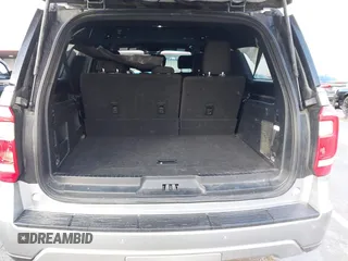 2020 Ford Expedition Max XLT z VIN 1FMJK1JT7LEA46344, wystawiony jako IAAI lot #41510918 z przebiegiem 81 991 mil mil oraz . Historia ofert i sprzedaży dostępna na DreamBid. Obrazek 20.