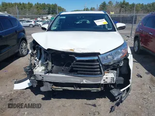 2015 Toyota Highlander XLE z VIN 5TDJKRFH0FS203332, wystawiony jako IAAI lot #42020869 z przebiegiem 247 287 mil mil oraz . Historia ofert i sprzedaży dostępna na DreamBid. Obrazek 13.