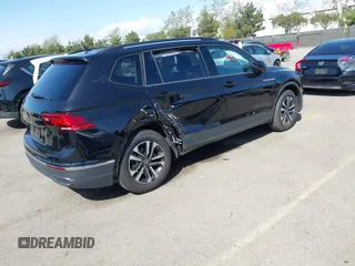 2024 Volkswagen Tiguan S z VIN 3VVRB7AX1RM136302, wystawiony jako IAAI lot #41966586 z przebiegiem 5455 mil mil oraz . Historia ofert i sprzedaży dostępna na DreamBid. Obrazek 4.