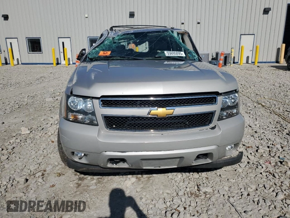 2007 Chevrolet Suburban LT with VIN 1GNFK16397J218901, listed as a Copart auction lot 55695095 with 301,359 mi miles and Non Repairable. Bid and sale history available at DreamBid. Image 5.