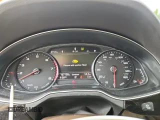 2017 Audi Q7 Premium Plus z VIN WA1LABF70HD016126, wystawiony jako Copart lot #62913985 z przebiegiem 107 198 mil mil oraz Nie do naprawy • Non repairable. Historia ofert i sprzedaży dostępna na DreamBid. Obrazek 9.