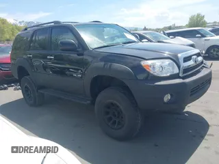 2008 Toyota 4Runner SR5 z VIN JTEBU14R48K023448, wystawiony jako IAAI lot #42127219 z przebiegiem 326 779 mil mil oraz . Historia ofert i sprzedaży dostępna na DreamBid. Obrazek 1.
