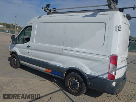 2018 Ford Transit with VIN 1FTYR1CM3JKB05523, listed as a IAAI auction lot 41918124 with 207,984 mi miles and . Bid and sale history available at DreamBid. Image 3.