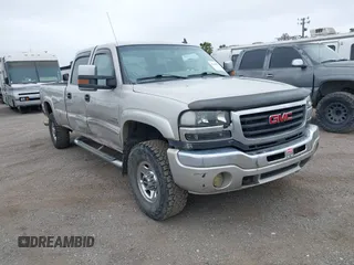 2006 GMC Sierra 2500HD SL with VIN 1GTHK23D56F139506, listed as a IAAI auction lot 42448847 with 239,262 mi miles and . Bid and sale history available at DreamBid. Image 1.
