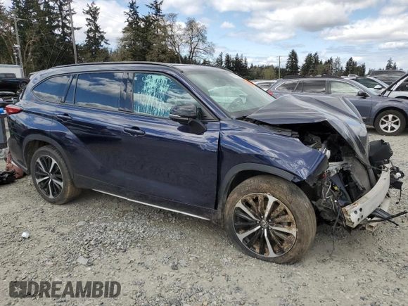 2021 Toyota Highlander XSE z VIN 5TDLZRBH4MS113995, wystawiony jako Copart lot #53573835 z przebiegiem Nie podano mil oraz Szkoda całkowita • Salvage title. Historia ofert i sprzedaży dostępna na DreamBid. Obrazek 4.