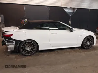 2019 Mercedes-Benz E 53 AMG with VIN WDD1K6BBXKF098282, listed as a IAAI auction lot 41482524 with 29,505 mi miles and . Bid and sale history available at DreamBid. Image 13.