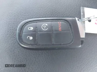 2019 Jeep Cherokee Latitude Plus с VIN 1C4PJMLNXKD272707, выставлен на аукционе IAAI как лот 42662679 с пробегом 167 226 миль миль и . История ставок и продаж доступна на DreamBid. Изображение 11.