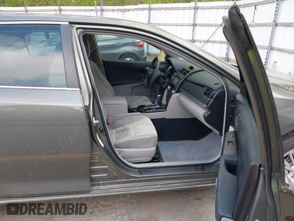 2012 Toyota Camry L z VIN 4T1BF1FK4CU530650, wystawiony jako IAAI lot #42275744 z przebiegiem 189 490 mil mil oraz . Historia ofert i sprzedaży dostępna na DreamBid. Obrazek 5.