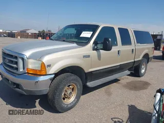 2001 Ford Super Duty F-250 XL with VIN 1FTNW21S71EA79137, listed as a IAAI auction lot 42115660 with 147,873 mi miles. Bid and sale history available at carsss.com. Image 2.