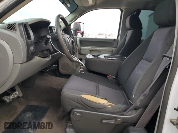 2011 Chevrolet Silverado 1500 Work Truck with VIN 1GCRCPEA6BZ184982, listed as a Copart auction lot 44822645 with 224,428 mi miles and Salvage Title. Bid and sale history available at DreamBid. Image 7.