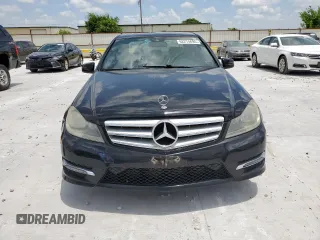 2013 Mercedes-Benz C 250 Sport with VIN WDDGF4HB9DR297996, listed as a Copart auction lot 62274695 with 99,120 mi miles and Clean title. Bid and sale history available at DreamBid. Image 5.