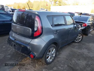2016 Kia Soul + with VIN KNDJP3A55G7327099, listed as a IAAI auction lot 41703217 with 116,010 mi miles. Bid and sale history available at carsss.com. Image 4.