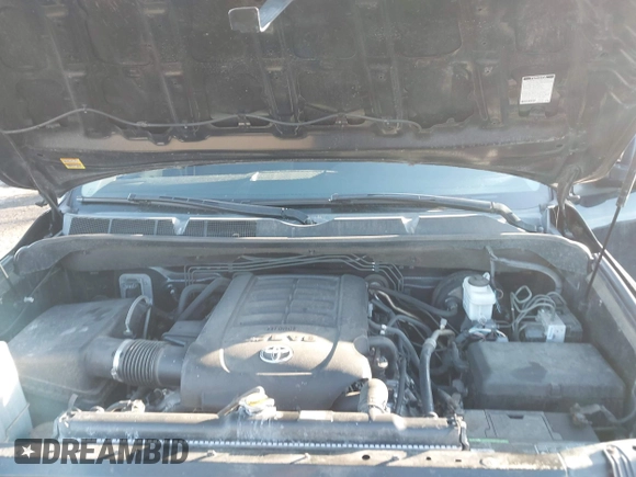 2011 Toyota Tundra z VIN 5TFDY5F16BX205128, wystawiony jako IAAI lot #41688258 z przebiegiem 124 125 mil mil oraz . Historia ofert i sprzedaży dostępna na DreamBid. Obrazek 10.