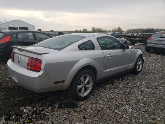 2008 Ford Mustang Deluxe с VIN 1ZVHT80N385142049, выставлен на аукционе Copart как лот 54693915 с пробегом 189 674 миль миль и Списание • Salvage title. История ставок и продаж доступна на DreamBid. Изображение 3.