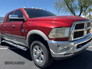 2010 Dodge 3500 SLT z VIN 3D73Y3HL6AG140269, wystawiony jako Copart lot #57510095 z przebiegiem 333 669 mil mil oraz Tytuł czysty. Historia ofert i sprzedaży dostępna na DreamBid. Obrazek 1.