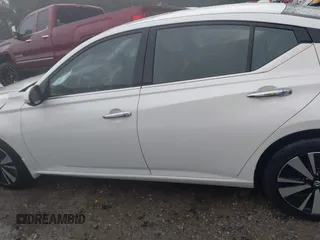 2019 Nissan Altima SL with VIN 1N4BL4EW3KN312958, listed as a IAAI auction lot 41958014 with 50,983 mi miles and . Bid and sale history available at carsss.com. Image 15.