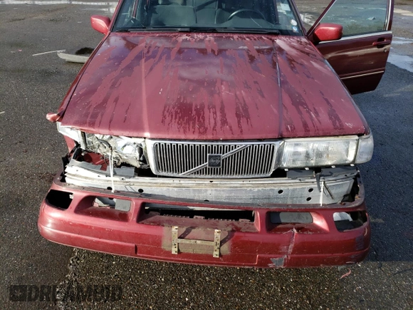 1996 Volvo 960 z VIN YV1KS9603T1085942, wystawiony jako Copart lot #81546584 z przebiegiem 149 865 mil mil oraz Szkoda całkowita • Salvage title. Historia ofert i sprzedaży dostępna na DreamBid. Obrazek 11.