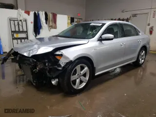 2015 Volkswagen Passat 1.8T S with VIN 1VWAS7A32FC109967, listed as a Copart auction lot 43998695 with NaN miles and Salvage Title. Bid and sale history available at carsss.com. Image 1.