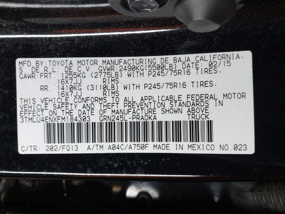 2015 Toyota Tacoma with VIN 3TMLU4ENXFM184303, listed as a IAAI auction lot 38677049 with 85,889 mi miles. Bid and sale history available at carsss.com. Image 9.
