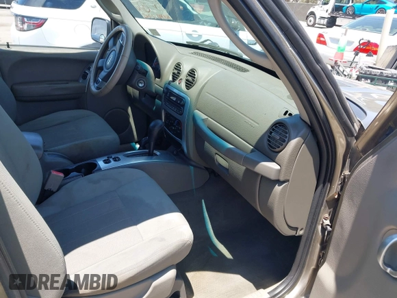 2006 Jeep Liberty Limited with VIN 1J4GL58K36W231810, listed as a IAAI auction lot 42565924 with 169,393 mi miles and . Bid and sale history available at DreamBid. Image 5.