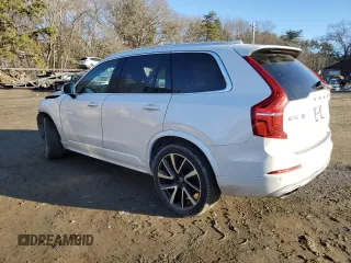 2021 Volvo XC90 Momentum with VIN YV4A221K3M1675588, listed as a Copart auction lot 47232725 with 39,787 mi miles and Clean Title. Bid and sale history available at carsss.com. Image 2.