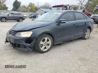 2013 Volkswagen Jetta TDI w/Premium с VIN 3VWLL7AJ2DM361024, выставлен на аукционе Copart как лот 45318225 с пробегом 118 266 миль миль и Списание • Salvage title. История ставок и продаж доступна на DreamBid. Изображение 1.