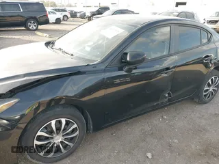 2015 Mazda 3 i SV with VIN JM1BM1T76F1262569, listed as a IAAI auction lot 41472375 with 89,932 mi miles. Bid and sale history available at carsss.com. Image 6.