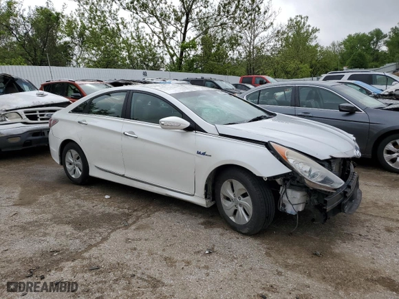 2013 Hyundai Sonata Hybrid Limited with VIN KMHEC4A45DA050829, listed as a Copart auction lot 52865534 with NaN miles and Salvage Title. Bid and sale history available at carsss.com. Image 4.