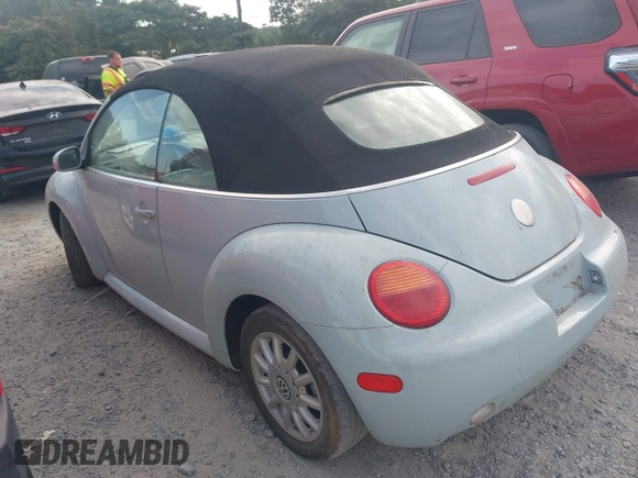 2005 Volkswagen Beetle GLS with VIN 3VWCM31Y25M368821, listed as a IAAI auction lot 42677106 with 124,888 mi miles and . Bid and sale history available at DreamBid. Image 3.