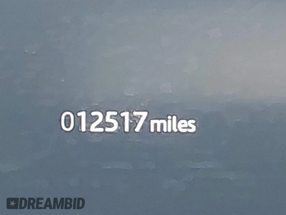 2024 Land Rover Defender X-Dynamic SE with VIN SALE27EU5R2352344, listed as a IAAI auction lot 42314350 with 12,517 mi miles and . Bid and sale history available at DreamBid. Image 14.