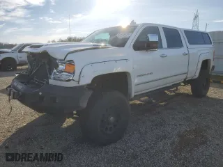 2019 GMC Sierra 2500HD Denali with VIN 1GT12SEY8KF101389, listed as a Copart auction lot 43458535 with 199,041 mi miles and Salvage Title. Bid and sale history available at carsss.com. Image 1.