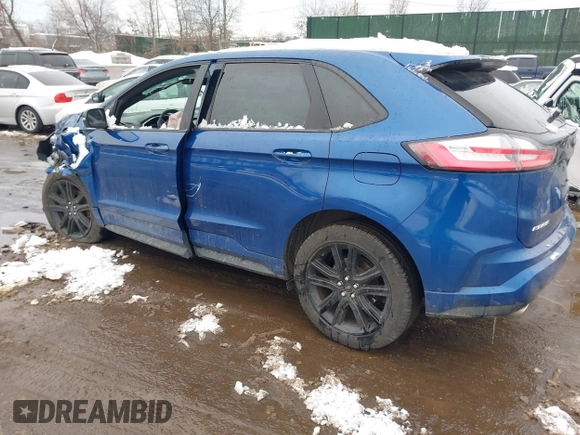 2020 Ford Edge SEL with VIN 2FMPK4J90LBB44515, listed as a IAAI auction lot 41561059 with 67,989 mi miles. Bid and sale history available at carsss.com. Image 3.