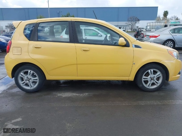 2009 Chevrolet Aveo LT w/2LT with VIN KL1TG66E89B621557, listed as a IAAI auction lot 41813220 with NaN miles. Bid and sale history available at carsss.com. Image 13.