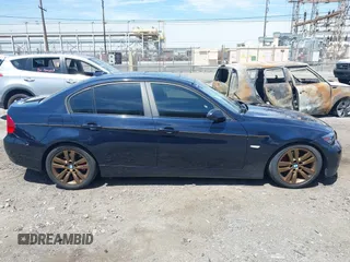 2006 BMW 3 Series 325i z VIN WBAVB13526KX50216, wystawiony jako IAAI lot #42086681 z przebiegiem 203 047 mil mil oraz . Historia ofert i sprzedaży dostępna na DreamBid. Obrazek 13.
