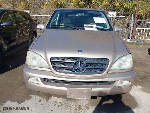 2003 Mercedes-Benz M-Class 3.7L with VIN 4JGAB57E33A414218, listed as a IAAI auction lot 41057534 with 132,342 mi miles. Bid and sale history available at carsss.com. Image 6.