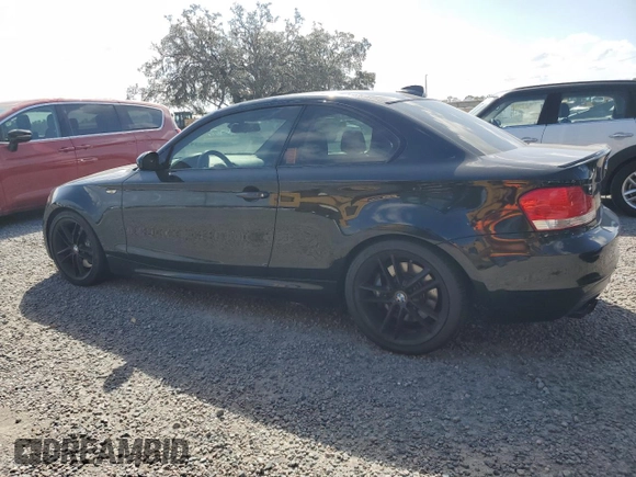 2008 BMW 1 Series 135i with VIN WBAUC73558VF24221, listed as a Copart auction lot 77442894 with 147,335 mi miles and Clean Title. Bid and sale history available at carsss.com. Image 2.