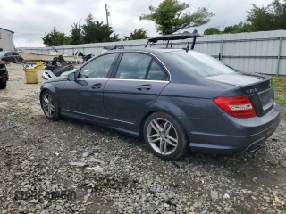 2013 Mercedes-Benz C 250 Sport z VIN WDDGF4HBXDR263968, wystawiony jako Copart lot #57349065 z przebiegiem 94 854 mil mil oraz Szkoda całkowita • Salvage title. Historia ofert i sprzedaży dostępna na DreamBid. Obrazek 2.