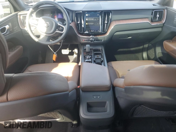 2023 Volvo XC60 Plus Bright Theme with VIN YV4L12RN3P1323237, listed as a Copart auction lot 45478745 with 16,592 mi miles and Salvage Title. Bid and sale history available at carsss.com. Image 8.
